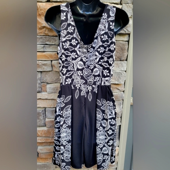 VENUS Dresses & Skirts - Venus Dress